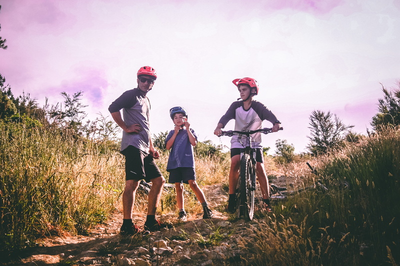 standing, riding, fun, family, nature, 2K, hardtail, daughter, men, grass, togetherness, leisure activity, recreation, boy, bmx, child, tree, group of people