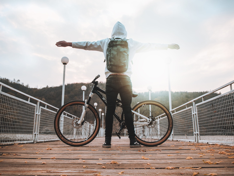 outdoors, sport, standing, motion, human arm, one person, bicycle, lifestyles, nature, hardtail, railing, riding, architecture, 4K, transportation, leisure activity