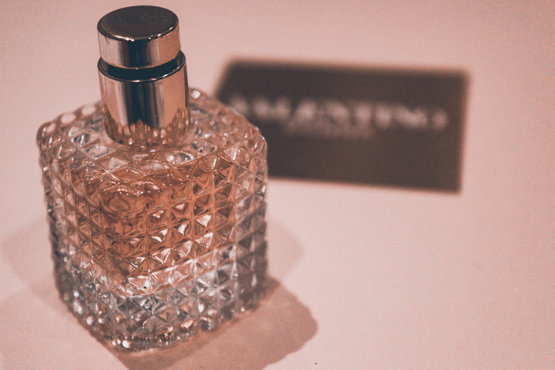 studio shot, beauty, indoors, no people, lid, jar, glass, perfume sprayer, container, brown, table, pattern, perfume, personal accessory, clear, glamour