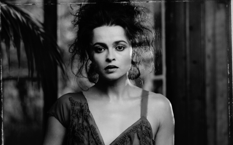 hair, 1080P, Helena Bonham Carter, portrait, beautiful woman, hairstyle, lifestyles, leisure activity, one person, English, Celebrity, headshot, front view