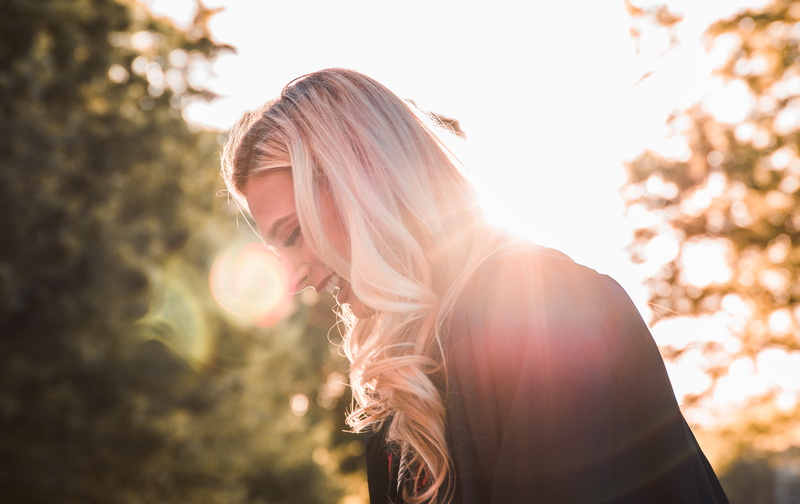 profile view, sunset, top, bokeh, back lit, blond hair, adult, 5K, style, beauty, women, woman, long hair, college, beautiful woman, selective, laughing