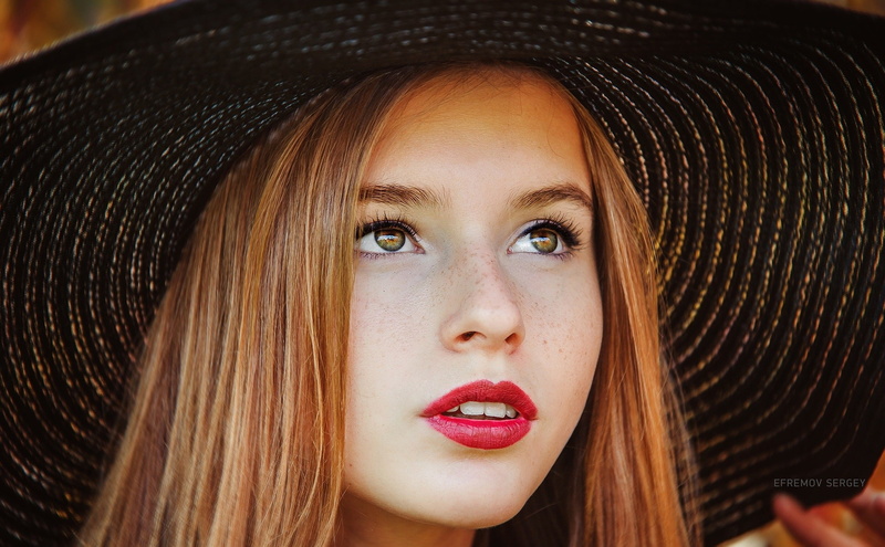 hazel eyes, portrait, women, auburn hair, women with hats, redhead, millinery, red lipstick, hat, Sergey Efremov, open mouth, 1080P, face