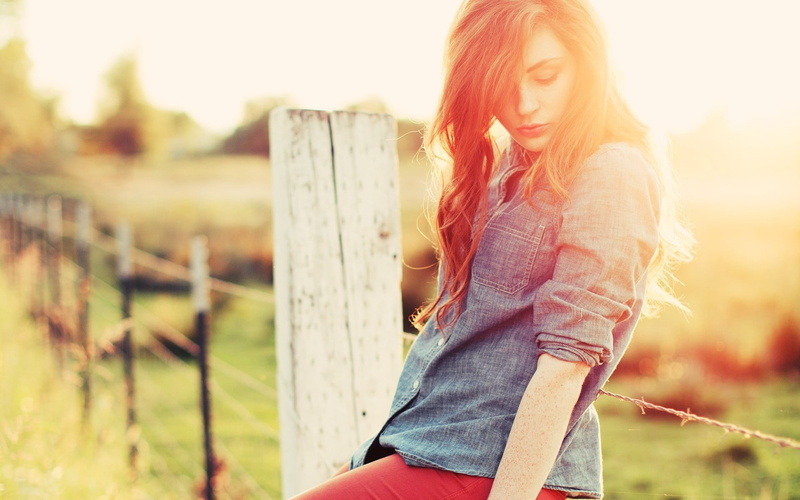 chambray, beautiful woman, one Woman Only, barrier, outdoors, day, freedom, standing, wood - Material, contemplation, focus on foreground, brunette, lifestyles
