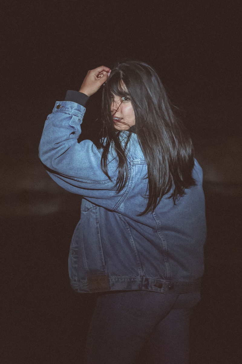 long hair, hairstyle, 2K, chambray, adult, one person, women, lifestyles, standing, indoors, jacket, leisure activity, blue, young adult, real people
