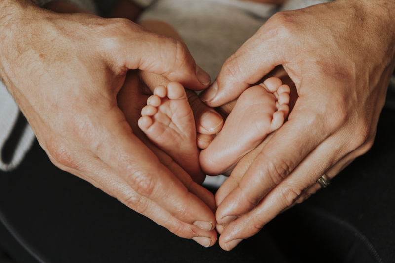 person, parent, bonding, 5K, soft, hands, man, infant, indoors, healthy, carrying, hand, emotion, human finger, positive emotion, love, real people, child