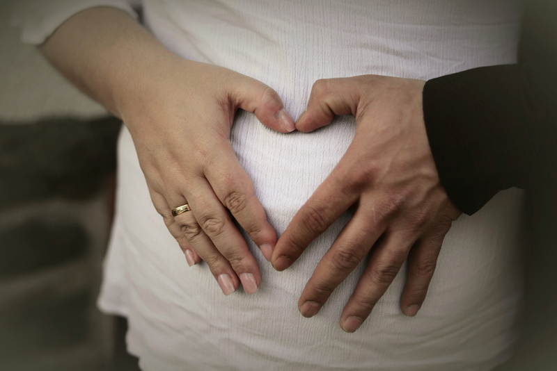 hands on stomach, indoors, 5K, mother, hands, luck, trust, front view, hope - concept, love, expectation, man and woman, human body part, midsection, baby belly