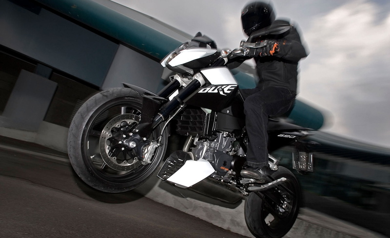 ride, ktm, Duke, day, tire, transportation, crash helmet, travel, Motorcycles, 1080P, stationary, wheel, 2008, bicycle, sports helmet, men, motorcycle