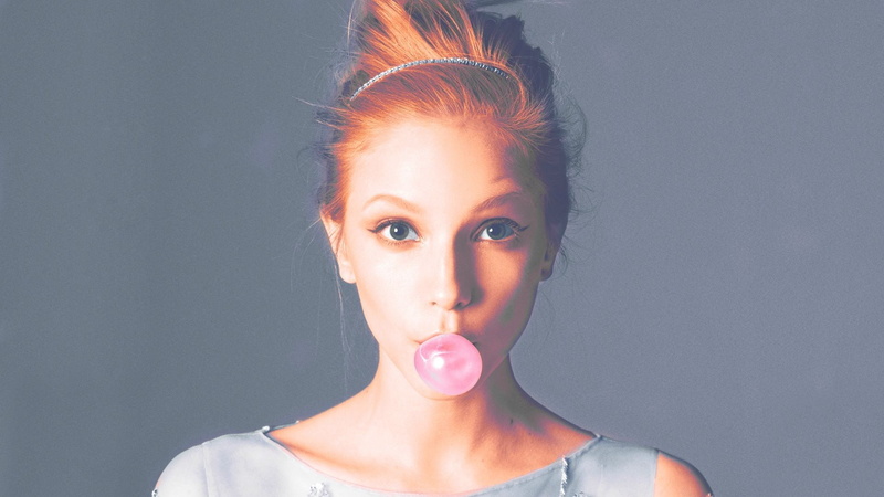 Dorothea Barth Jorgensen, bubble gum, 1080P, green eyes, face, redhead, women