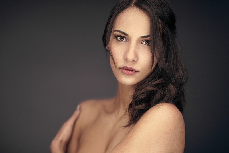 women, bare shoulders, model, beautiful people, hairstyle, beautiful woman, contemplation, one person, looking at camera, long hair, adult, black background