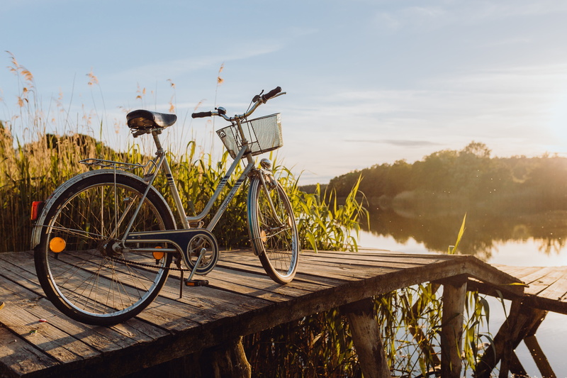 sunset, sky, stationary, vacations, growth, travel, bright, beauty in nature, 5K, water, sunlight, wheel, basket, light, vacation, scenics - nature, transportation