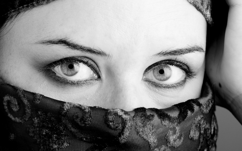 beautiful woman, eyelash, close-up, one person, human eye, women, veils, portrait, body part, front view, monochrome, scarf, eyebrow, lifestyles, young adult