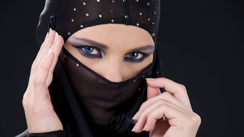 young women, 4K, front view, veil, human face, blue eyes, studio shot, human body part, headshot, body part, headscarf, looking at camera, veils, beauty
