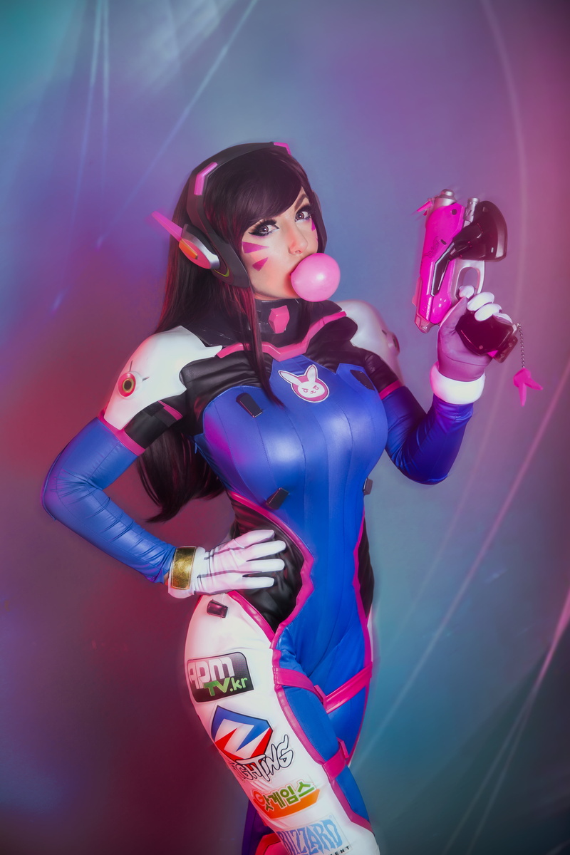 model, bubble gum, cosplay, tight clothing, Jessica Nigri, 5K, portrait display, D.Va (Overwatch), women