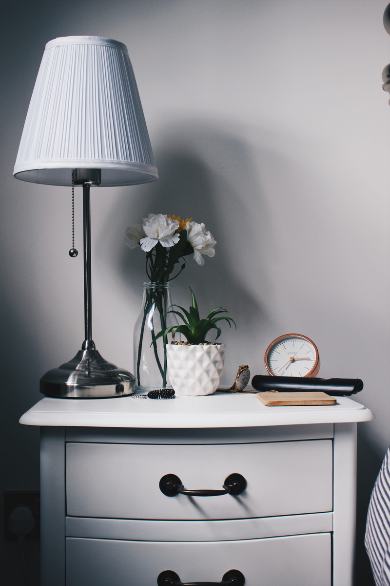 white color, nightstand, electric lamp, 5K, domestic room, white, bedside, side table, closeup, furniture, light, no people, still life, lamp shade, watch
