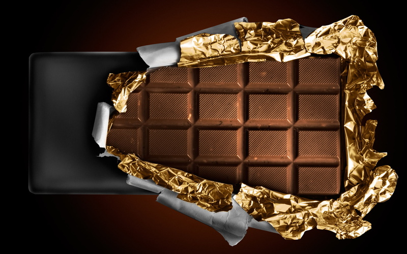 chocolate, cream, temptation, fashion, ornate, freshness, sugar, box - container, dark, gold colored, holding, tile, dessert, studio shot, unhealthy Eating