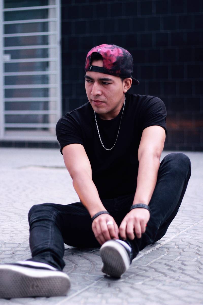 model, fashionable, young, floor, urban, one person, urban style, style, touching, menswear, sport, leisure activity, fine-looking, front view, guy, young men