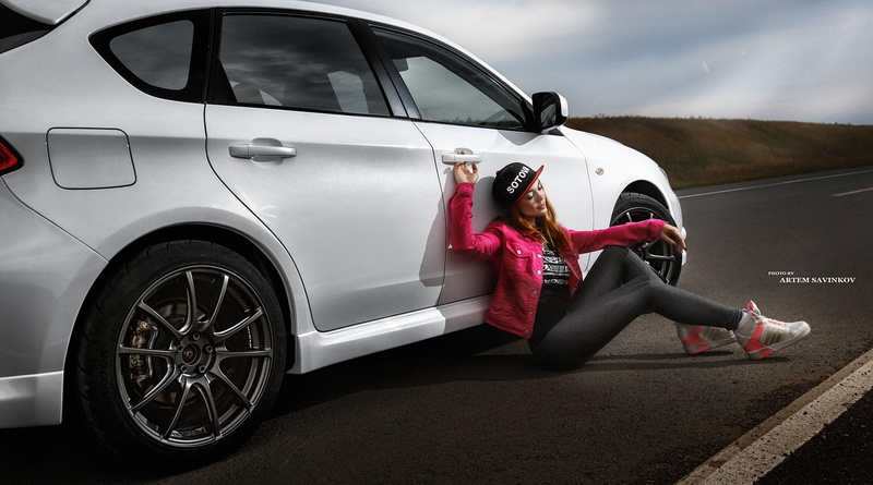 1080P, women with cars, women, sitting, road, baseball caps, closed eyes, sneakers