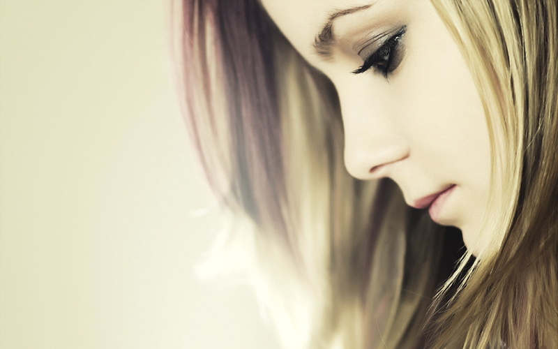 young adult, adult, teenager, human face, hairstyle, makeup, one person, headshot, young women, portrait, Avril Lavigne, close-up, human lips, hair, women