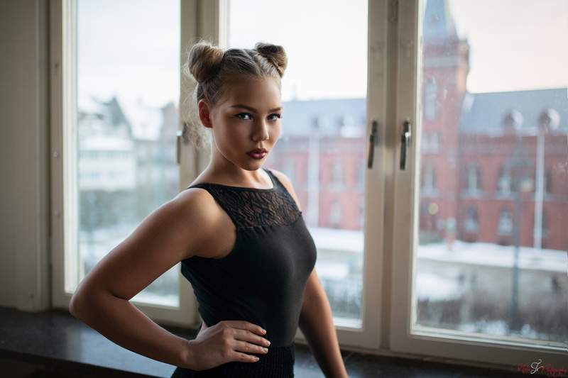 eyeliner, window, blonde, 1080P, portrait, women