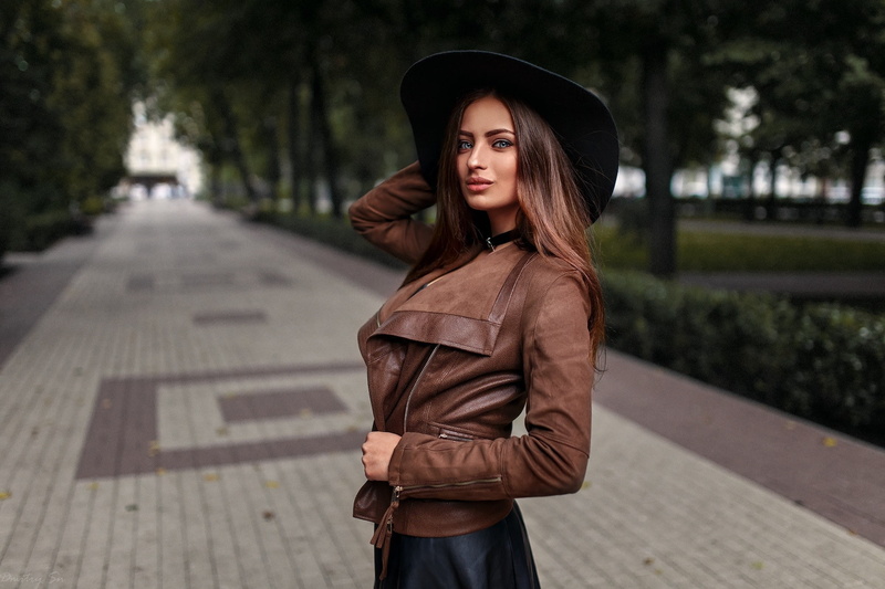 Veronika Avdeeva, park, blue eyes, leather jackets, Veronica (Dmitry Sn), portrait, standing, brunette, women, women outdoors, 1080P, Dmitry Shulgin, depth of field