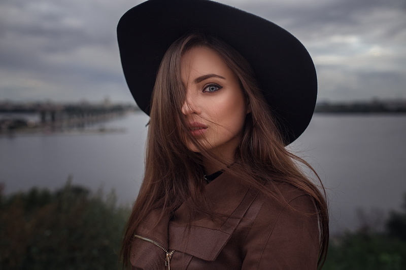 portrait, 1080P, face, depth of field, women with hats, looking at viewer, brunette, Veronica (Dmitry Sn), women outdoors, Dmitry Shulgin, women, brown jacket