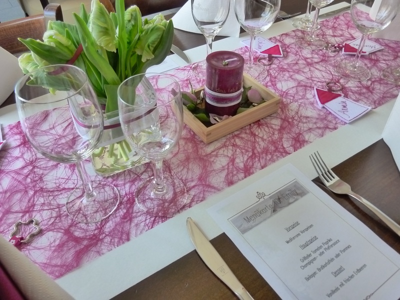 drink, wine, no people, white, glass, table decorations, top, paper, indoors, deco, pink, communion of children, runner, several, room, nature, food and drink
