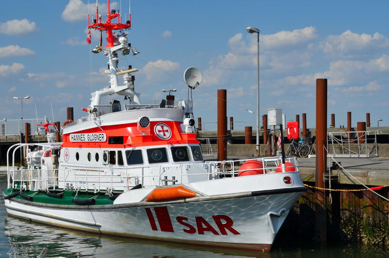 cruise ship, emergency, moored, passenger craft, sea rescue, water, nautical vessel, transportation, sky, outdoors, no people, sar, shipping, pier, rescue ship