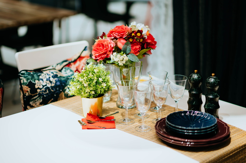 freshness, flower, indoors, art, table, plant, dining table, wine, business, nature, dinnerware, 5K, goblet, vase, blossom, flower head, beverage, decoration