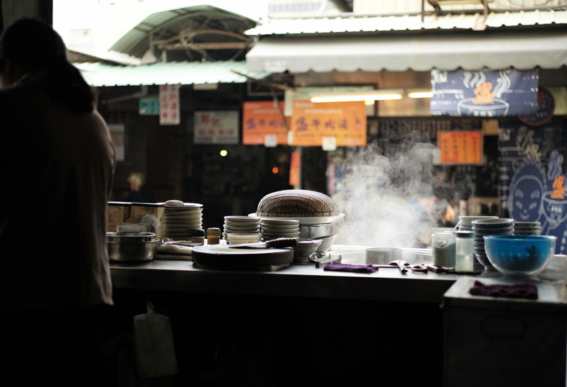 household equipment, teapot, mug, restaurant, incidental people, architecture, built structure, food, no people, asia, food and drink, display, standing