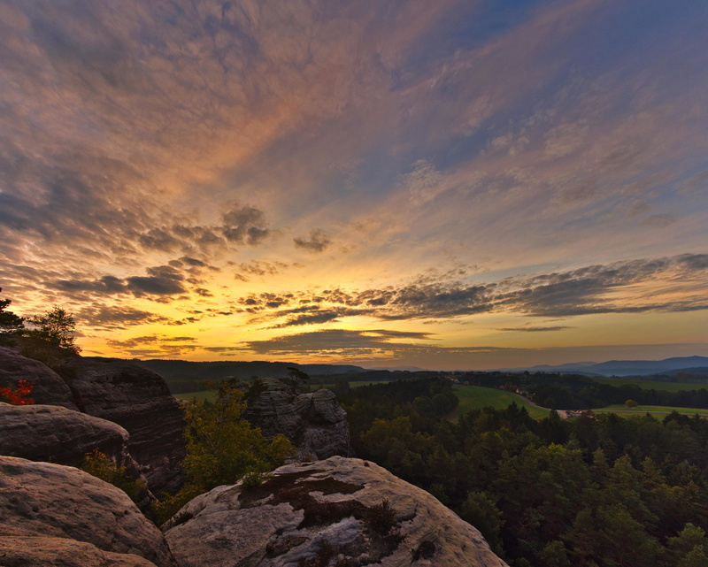 sunset, beauty in nature, rock - object, no people, outdoors, non-urban scene, color, 8K, plant, cloud - sky, clouds, saxon switzerland, orange color