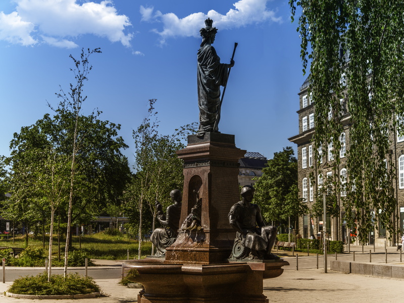 chemnitz, fountain, no people, day, travel destinations, art and craft, sculpture, plant, history, nature, architecture, the past, sky, cloud - sky, building exterior