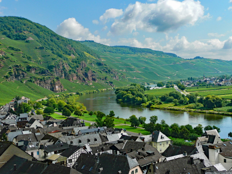 building exterior, building, nature, Ürzig, day, river, Wine, landscape, plant, scenics, tranquil scene, vineyards, beauty in nature, Mosel, water, cloud - sky