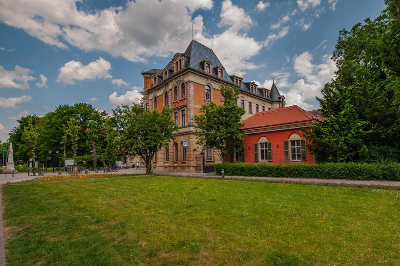 cloud - sky, nature, sky, history, green color, pirna, architecture, 4K, no people, building exterior, house, tourism, grass, built structure, field, saxony