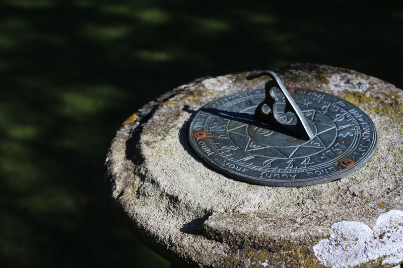 metal, geometric shape, plant, symbols, nature, no people, circle, antique, 5K, focus on foreground, coin, day, shape, craft, history, currency, sun dial