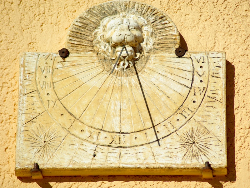 the past, clock, built structure, crafts, no people, day, old, time, sun, creativity, craft, sundial, architecture, representation, close-up, pierre, wall - building feature