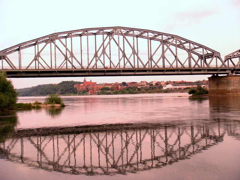 monolithic part of the waters, no one, sky, water, 2K, arch bridge, nature, metal, transportation, river, travel, built structure, city, grudziadz, no people