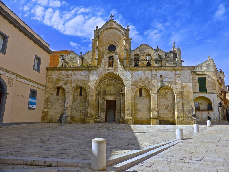 history, building, baroque, the past, ancient, hall, spirituality, nature, beige, puglia, sky, municipal, day, lecce, italy, church, cloudy, religion, place of worship