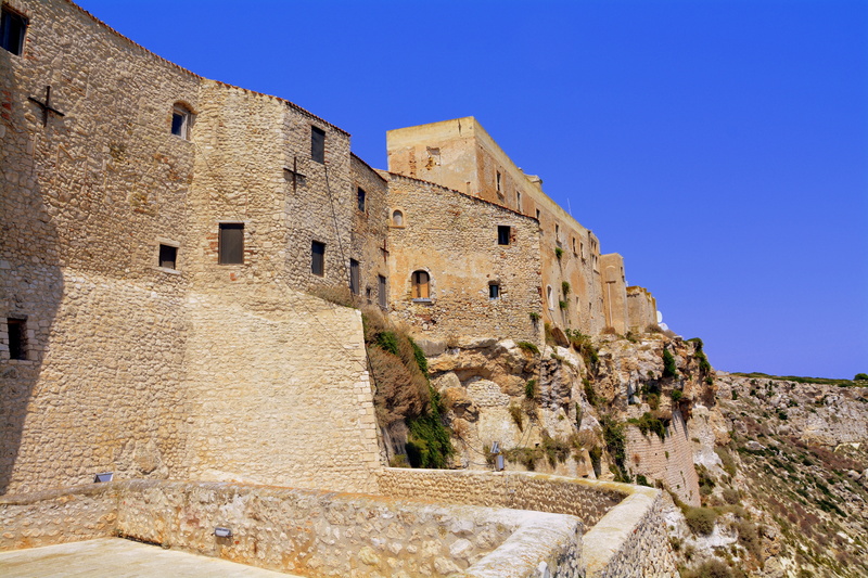 nature, built structure, outdoors, tourism, old, the quakes, blue, castle, island, ruined, sunny, old ruin, building exterior, sky, stone material, puglia