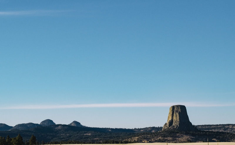 desert, sky, environment, clear sky, mesa, rock, cliff, countryside, no people, road, 5K, day, blue, scenery, grassland, nature, solid, tranquility, panoramic
