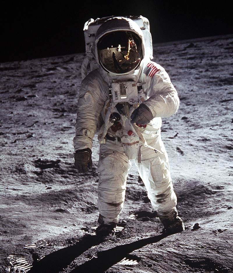 protective workwear, unrecognizable person, work helmet, aggression, Apollo, sport, helmet, fighting, 1080P, Moon, protection, adult, one person, security