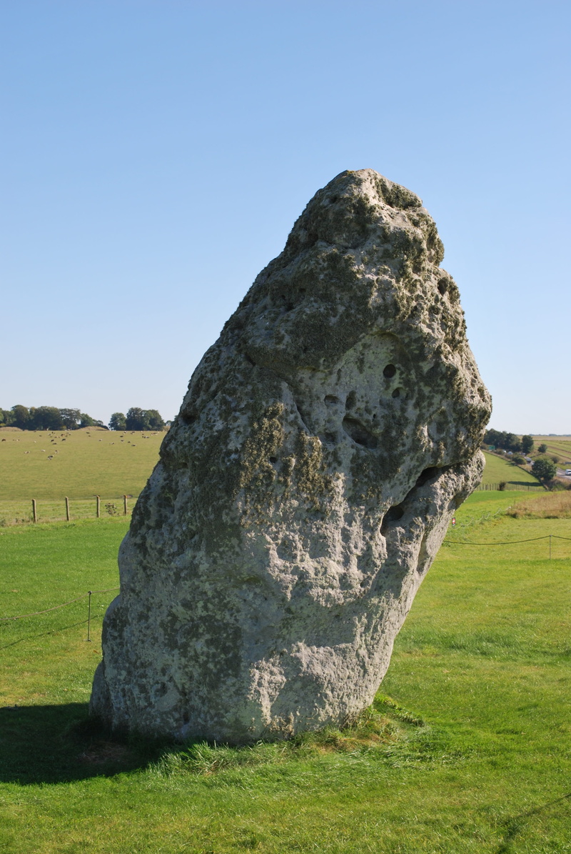 day, britain, icon, grass, history, outdoors, stone henge, nature, stonehenge, english, non-urban scene, mystical, solid, landscape, clear sky, standing stones
