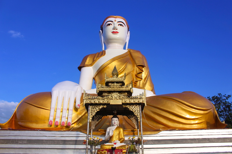 buddha, religion, travel, travel destinations, statue, blue, clear sky, place of worship, myanmar, large, gold colored, belief, temple, spirituality, nature