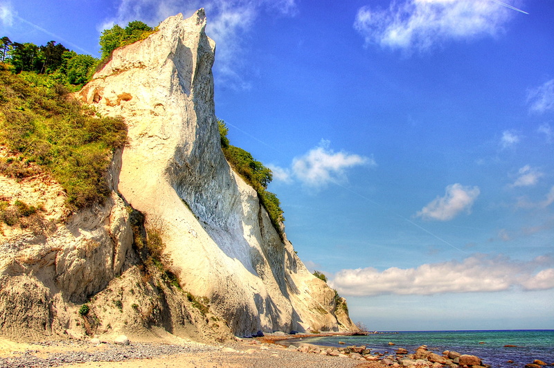 island mön, landscape, rock - object, lake, non-urban scene, blue, holiday, cloud - sky, sea, solid, summer, beauty in nature, nature, tourist attraction