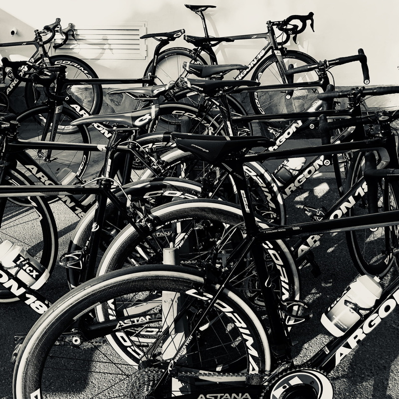 training, transportation, frame, frameset, spain, astana, parking lot, tech, 1080P, alhaurín de la torre, la vuelta, sky, parking, malaga, brake, argon