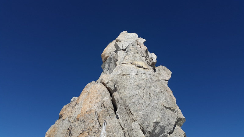aiguille du géant, environment, rock formation, rock, mountains, series 4000, rock - object, day, solid, challenge, outdoors, sunlight, summit, ant, g