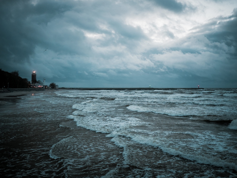 sea, dark clouds, dark, ocean, nature, mood, horizon, no people, the beauty of nature, cloud - sky, landscape, cloud cover, monolithic part of the waters