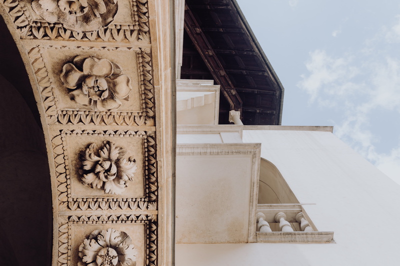 capital, carving - craft product, magic, representation, city, building exterior, travel, architecture, travel destinations, building, the past, town, karkow