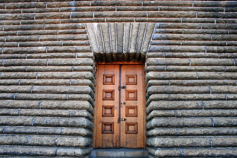 pioneer, wood - material, monument, exterior, voortrekker, brown, granite, architecture, grooved, house, security, old, day, no people, outdoors, protection