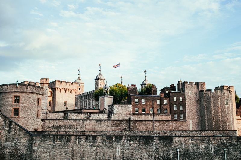 union, fortification, building, patrotic, jack, Flag, fortress, Sky, Military, defense, Emblem, flagstaff, tourism, medieval, cloud - sky, Wall, Waving