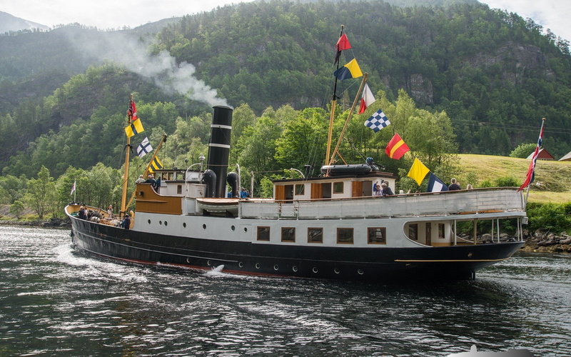 flag, sailing, 720P, travel, lake, ferry, Steamship, hills, group of people, plant, river, nautical vessel, motion, ship, water, nature, outdoors, waterfront